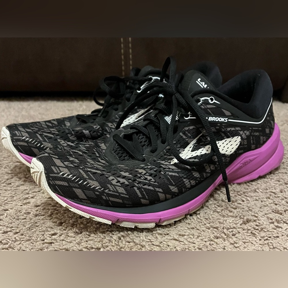 Brooks Launch 5 Women’s Running Shoes Black Purple Size 10 B (Normal Width) GUC